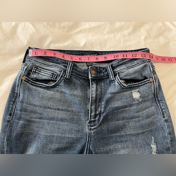 JUDY BLUE | Women Sz 5/27 | Boyfriend Fit Jeans Medium Wash Distressed Stretch - Picture 4 of 8